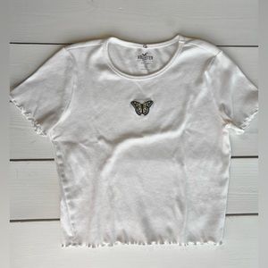 HOLLISTER White Ribbed Butterfly Cropped Baby Tee Size Medium